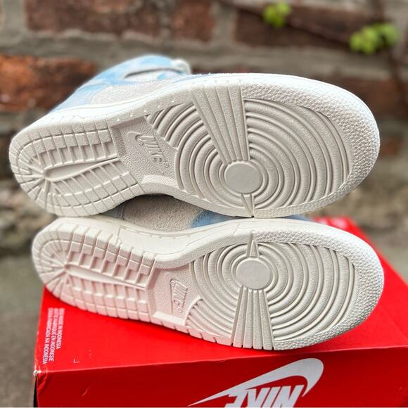 Nike Dunk High Special Edition Celestine Blue Sail Suede Sneaker Womens 5 NEW - Picture 9 of 10